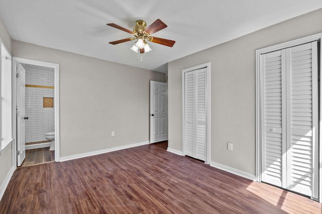 1706 Avenue A, Danbury, TX 77534