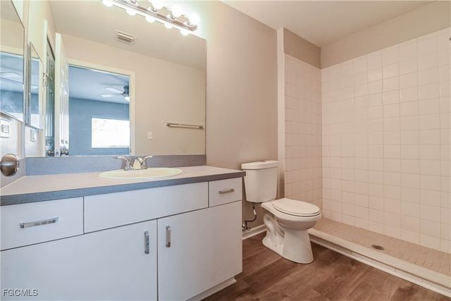 2216 NW 5th ST, Cape Coral, FL 33993