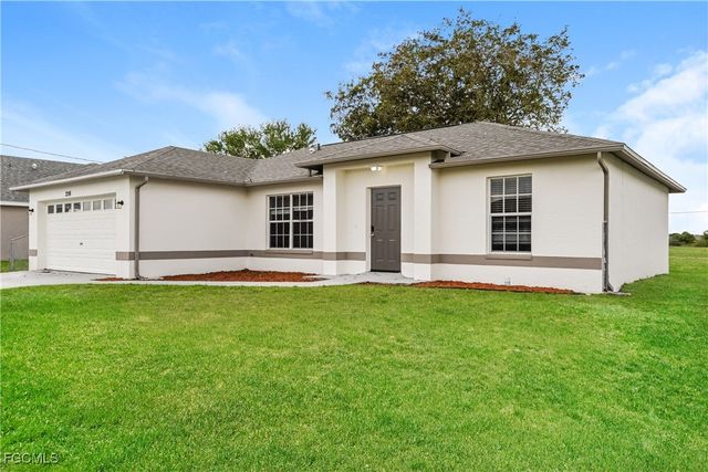 2216 NW 5th ST, Cape Coral, FL 33993