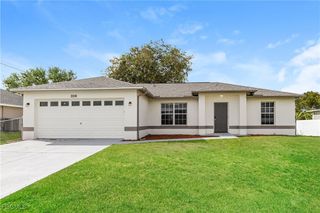2216 NW 5th ST, Cape Coral, FL 33993