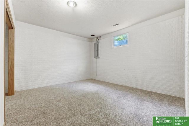 2320 Dodge Street, Lincoln, NE 68521