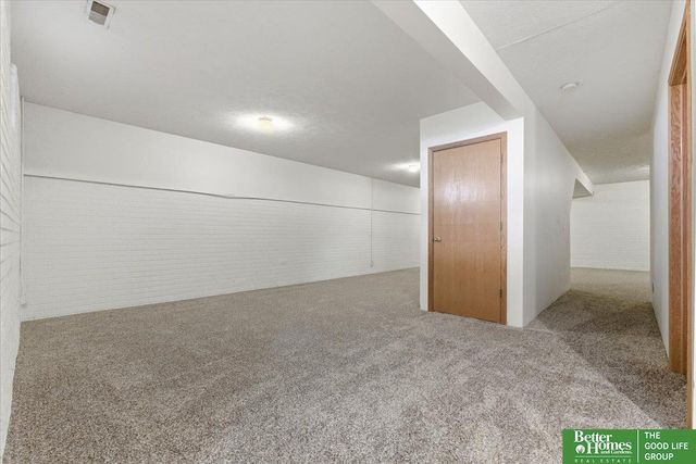 2320 Dodge Street, Lincoln, NE 68521