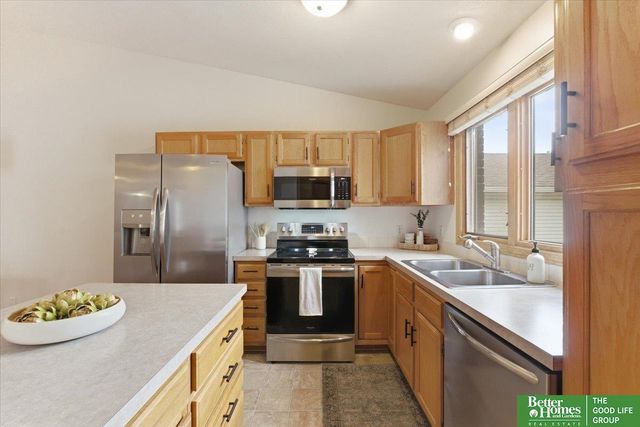 2320 Dodge Street, Lincoln, NE 68521