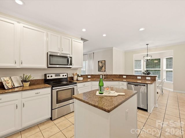 16006 Lavenham Road, Huntersville, NC 28078