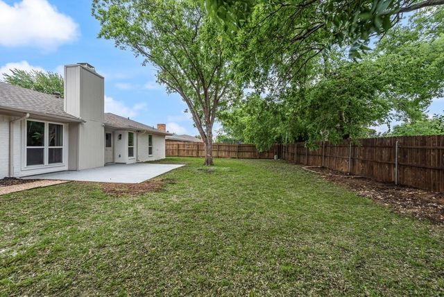 1606 Highpoint Drive, Lewisville, TX 75077