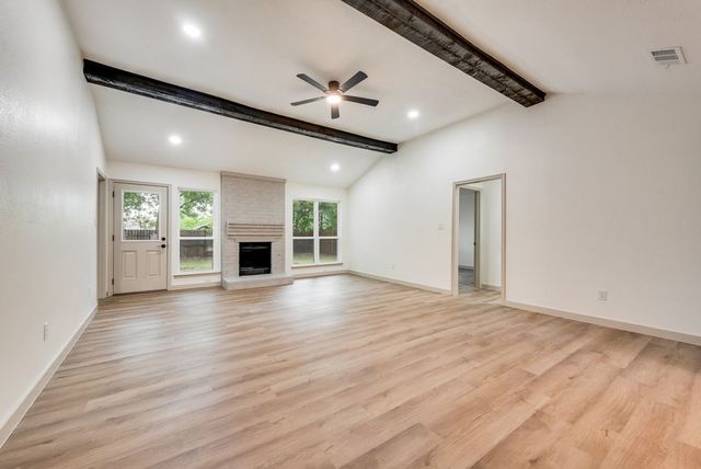 1606 Highpoint Drive, Lewisville, TX 75077