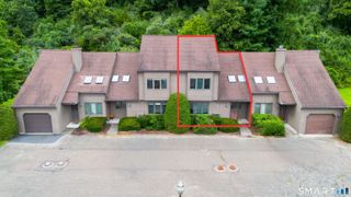 19 Twin Oaks #19, New Milford, CT 06776
