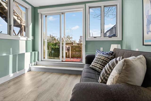 441 Commercial St B, Provincetown, MA 02657