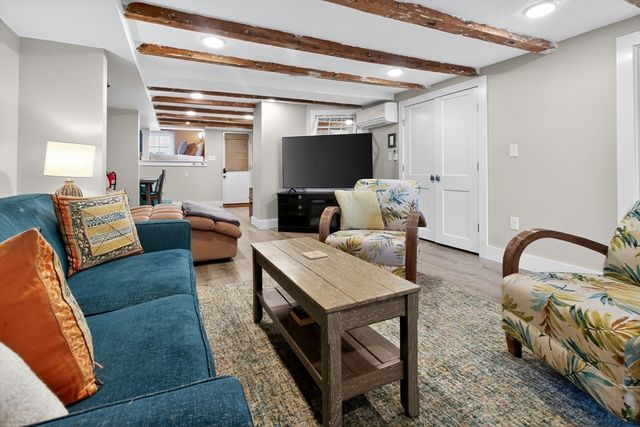 441 Commercial St B, Provincetown, MA 02657