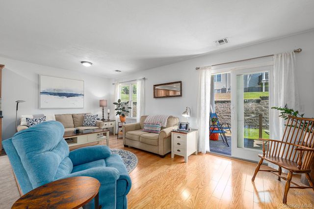 2204 Cedar Path, Riverhead, NY 11901