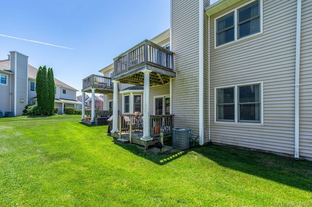 2204 Cedar Path, Riverhead, NY 11901