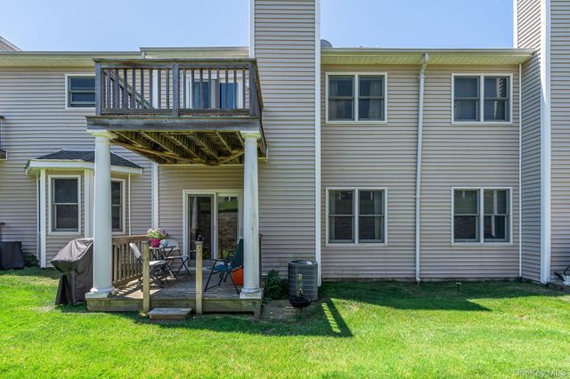 2204 Cedar Path, Riverhead, NY 11901
