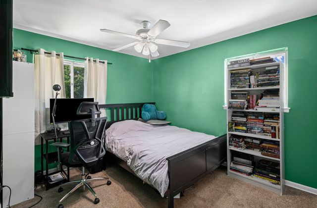 1035 E Plate Drive, Palatine, IL 60074
