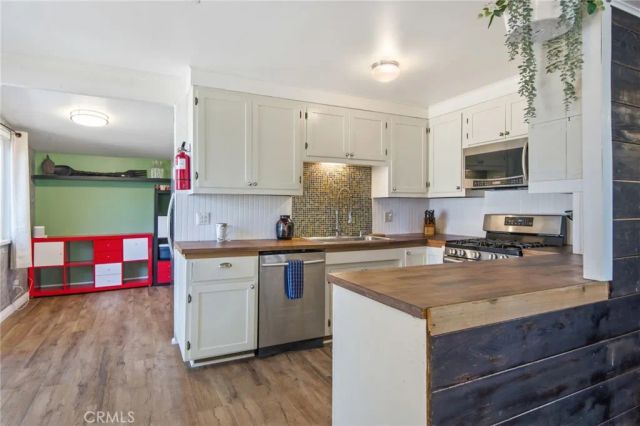 31472 Panorama Drive, Running Springs, CA 92382