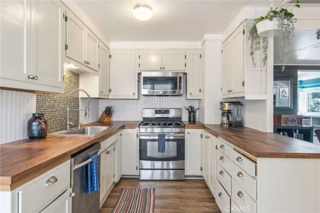 31472 Panorama Drive, Running Springs, CA 92382