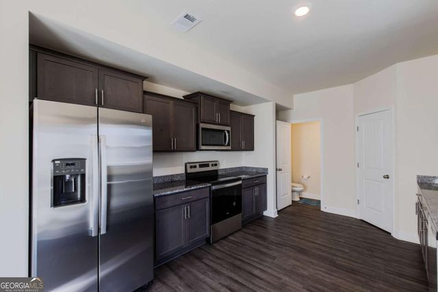 703 Mill Creek, Hinesville, GA 31313