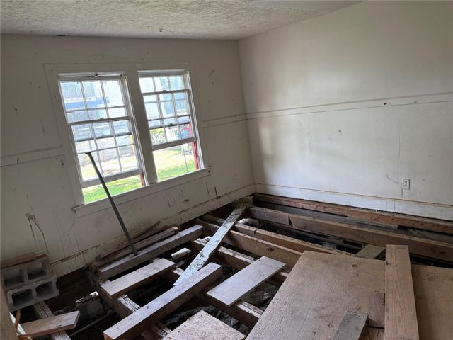 7952 Cinderella Street, Houston, TX 77028