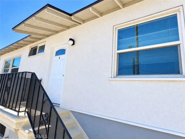 15234 Rayen Street D, North Hills, CA 91343