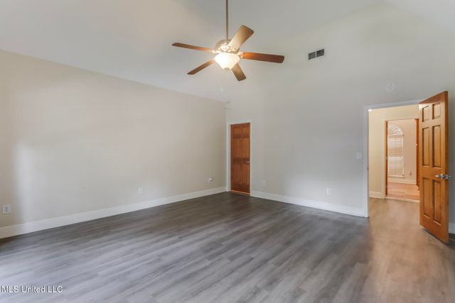 724 Herrick Avenue, Pascagoula, MS 39567