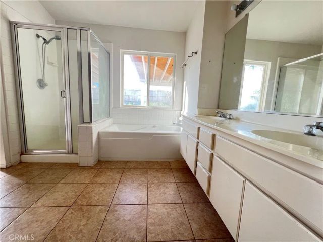 14351 Via Roca, Victorville, CA 92392