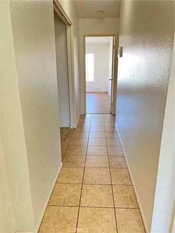 14351 Via Roca, Victorville, CA 92392