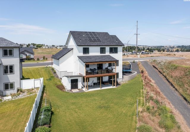 1325 SW Panorama Drive, Pullman, WA 99163