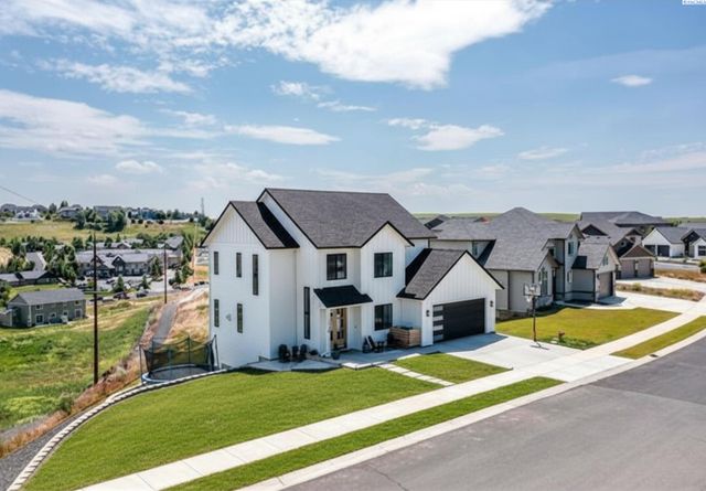 1325 SW Panorama Drive, Pullman, WA 99163