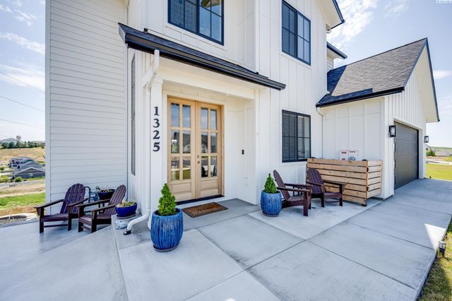 1325 SW Panorama Drive, Pullman, WA 99163