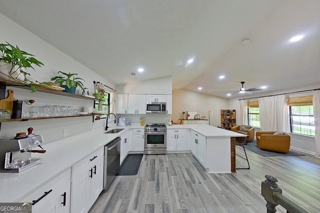 5438 Martins Crossing Road, Stone Mountain, GA 30088