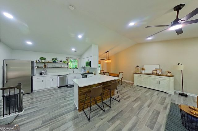 5438 Martins Crossing Road, Stone Mountain, GA 30088
