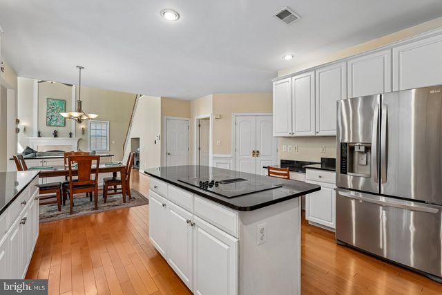 25765 HOWERTON DR, Chantilly, VA 20152