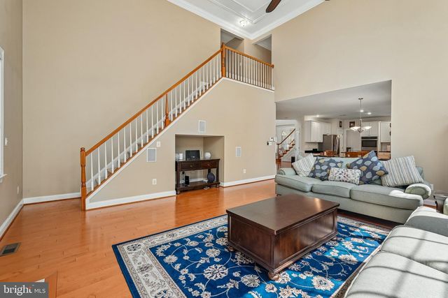 25765 HOWERTON DR, Chantilly, VA 20152