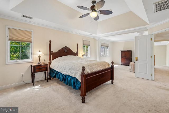 25765 HOWERTON DR, Chantilly, VA 20152