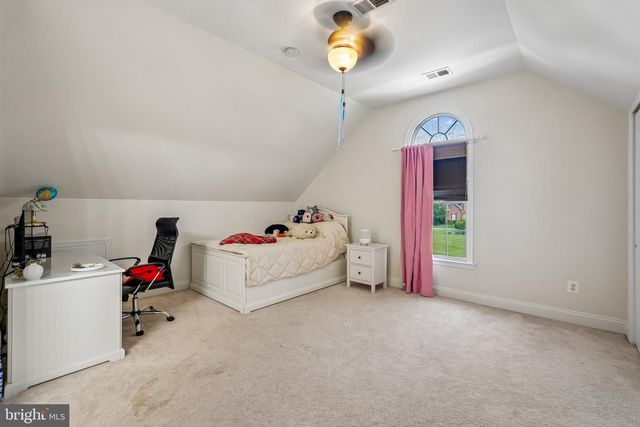 25765 HOWERTON DR, Chantilly, VA 20152