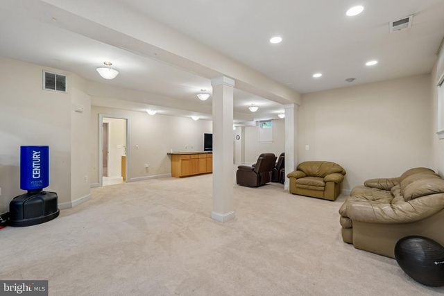 25765 HOWERTON DR, Chantilly, VA 20152