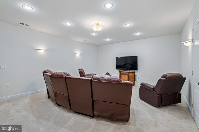 25765 HOWERTON DR, Chantilly, VA 20152