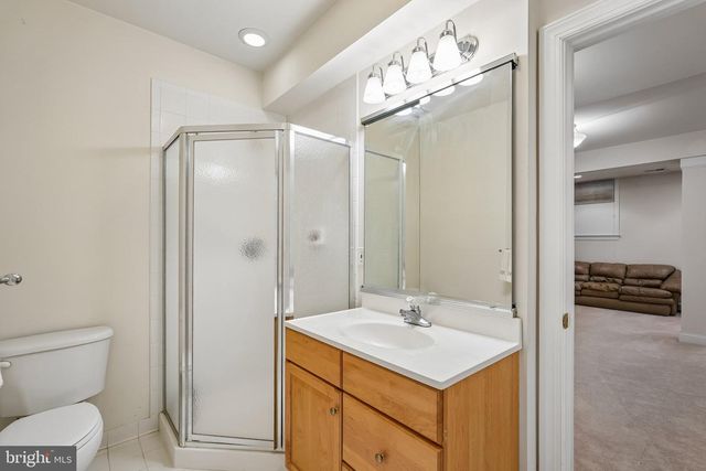 25765 HOWERTON DR, Chantilly, VA 20152