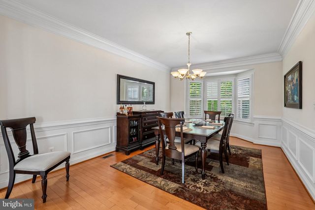 25765 HOWERTON DR, Chantilly, VA 20152