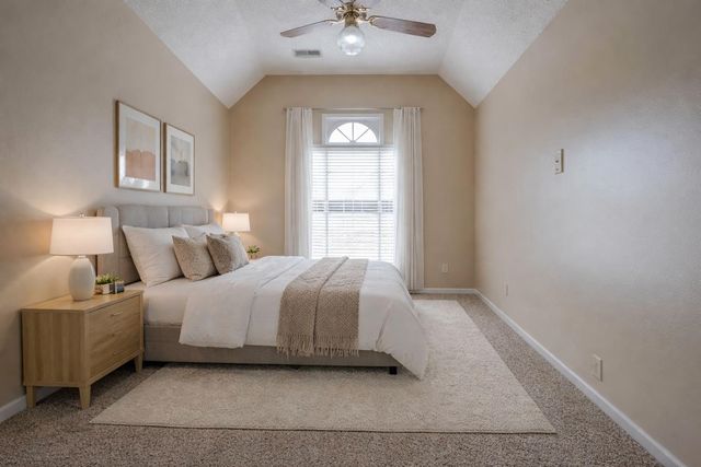 8594 TIMBER CREEK DR, Memphis, TN 38018