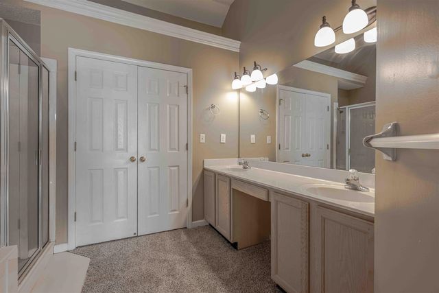 8594 TIMBER CREEK DR, Memphis, TN 38018