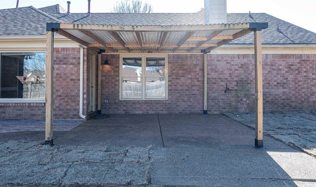 8594 TIMBER CREEK DR, Memphis, TN 38018