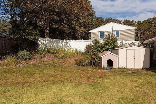 38 Mcdevitt Rd, Randolph, MA 02368