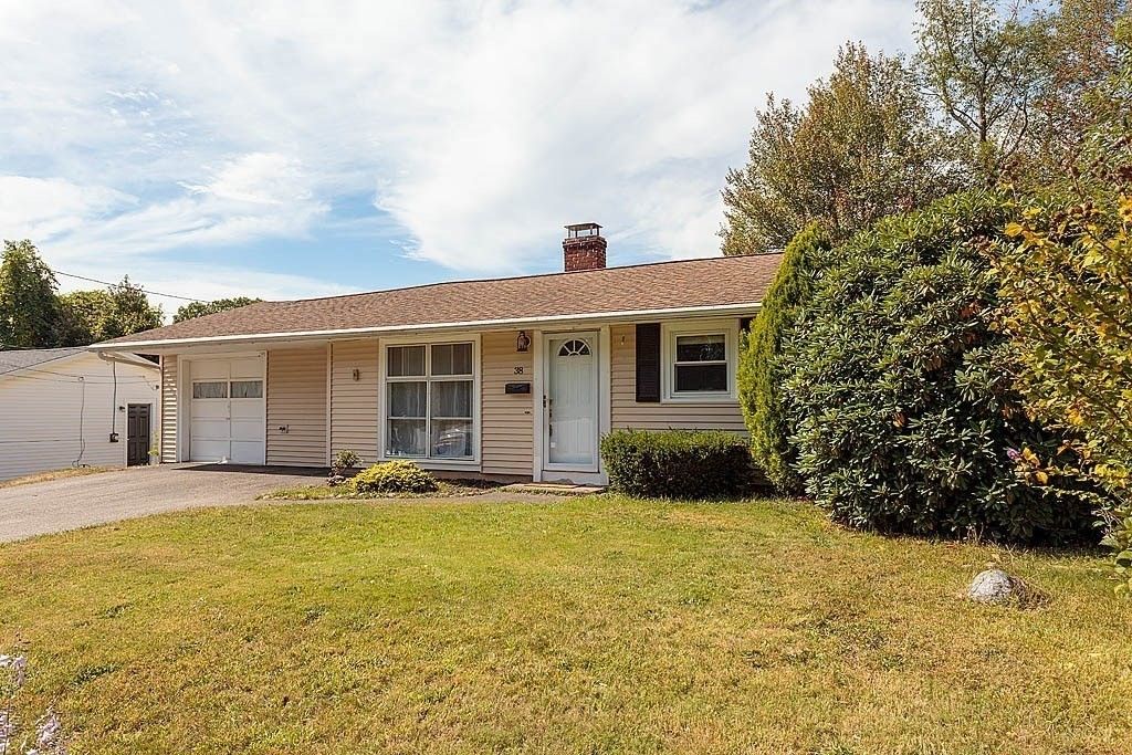 38 Mcdevitt Rd, Randolph, MA 02368