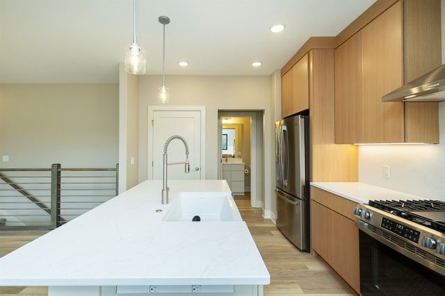 6633 River Bend Drive, Johnston, IA 50131