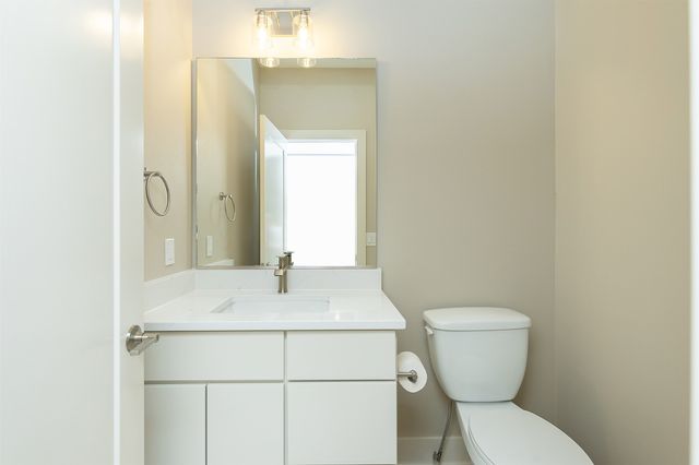 6633 River Bend Drive, Johnston, IA 50131