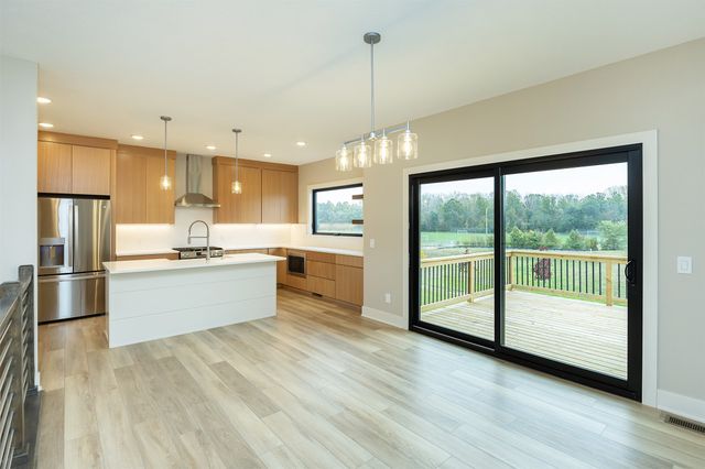 6633 River Bend Drive, Johnston, IA 50131