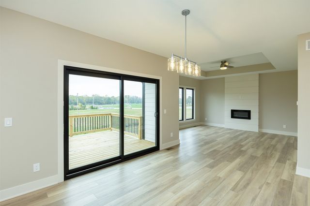 6633 River Bend Drive, Johnston, IA 50131