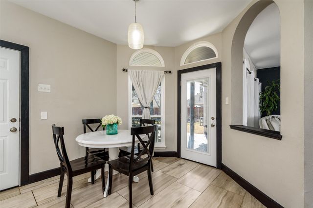 2702 Kingsbury Drive, Garland, TX 75040