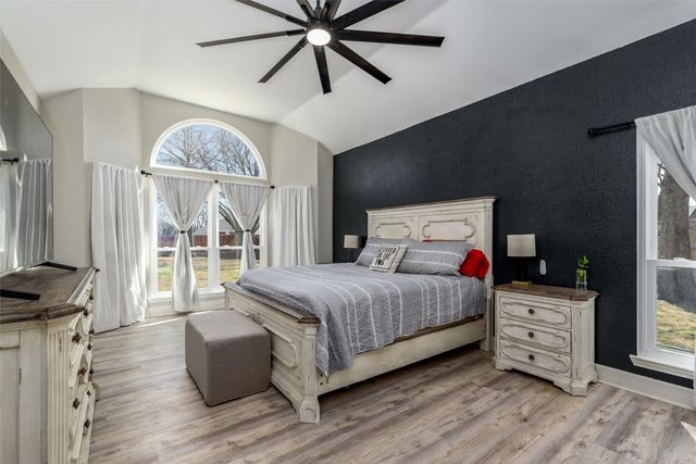 2702 Kingsbury Drive, Garland, TX 75040