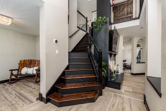 2702 Kingsbury Drive, Garland, TX 75040